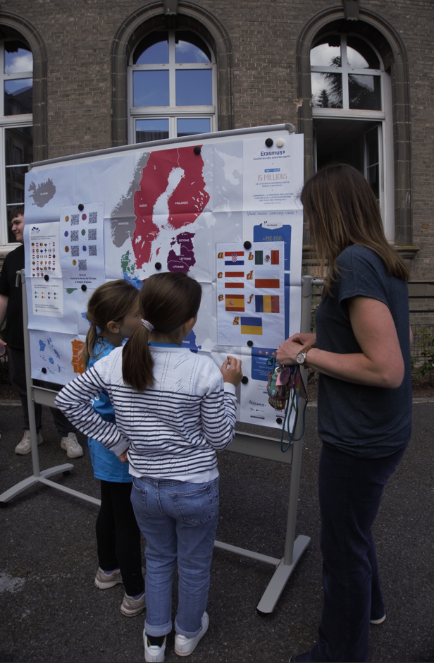 Photographie de la célébration de Sainte Madeleine Sophie Barat au lycée Sacré Cœur