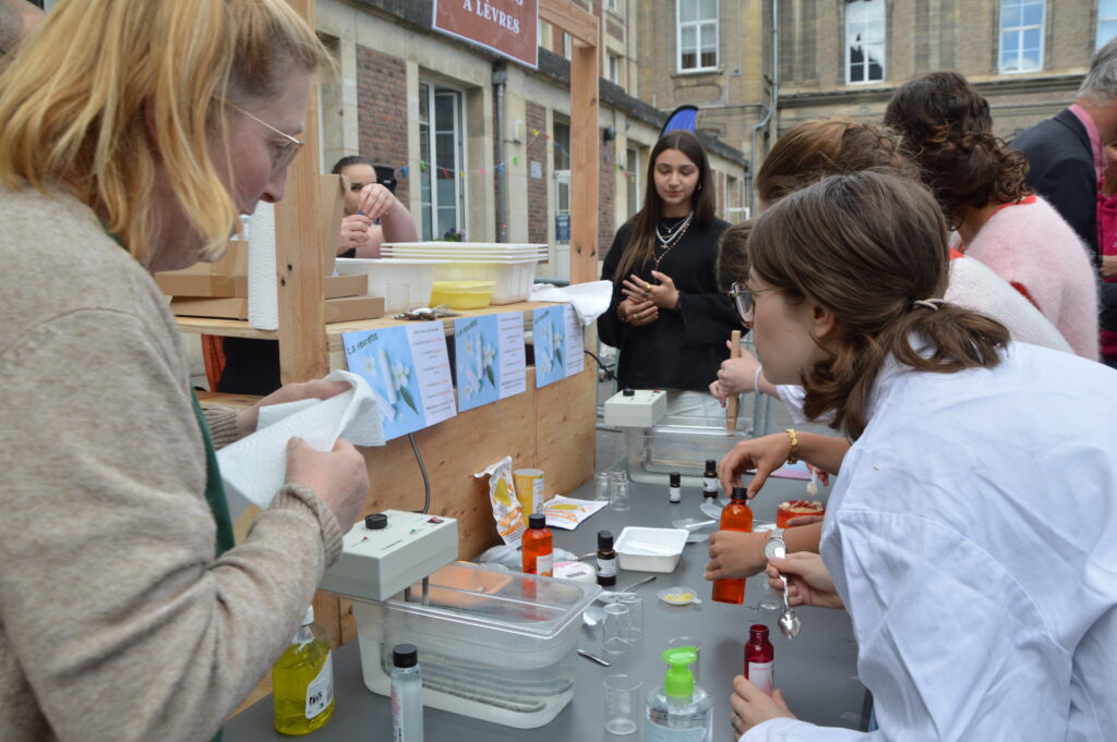 Photographie de la célébration de Sainte Madeleine Sophie Barat au lycée Sacré Cœur