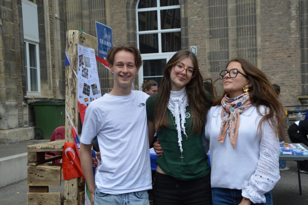 Photographie de la célébration de Sainte Madeleine Sophie Barat au lycée Sacré Cœur