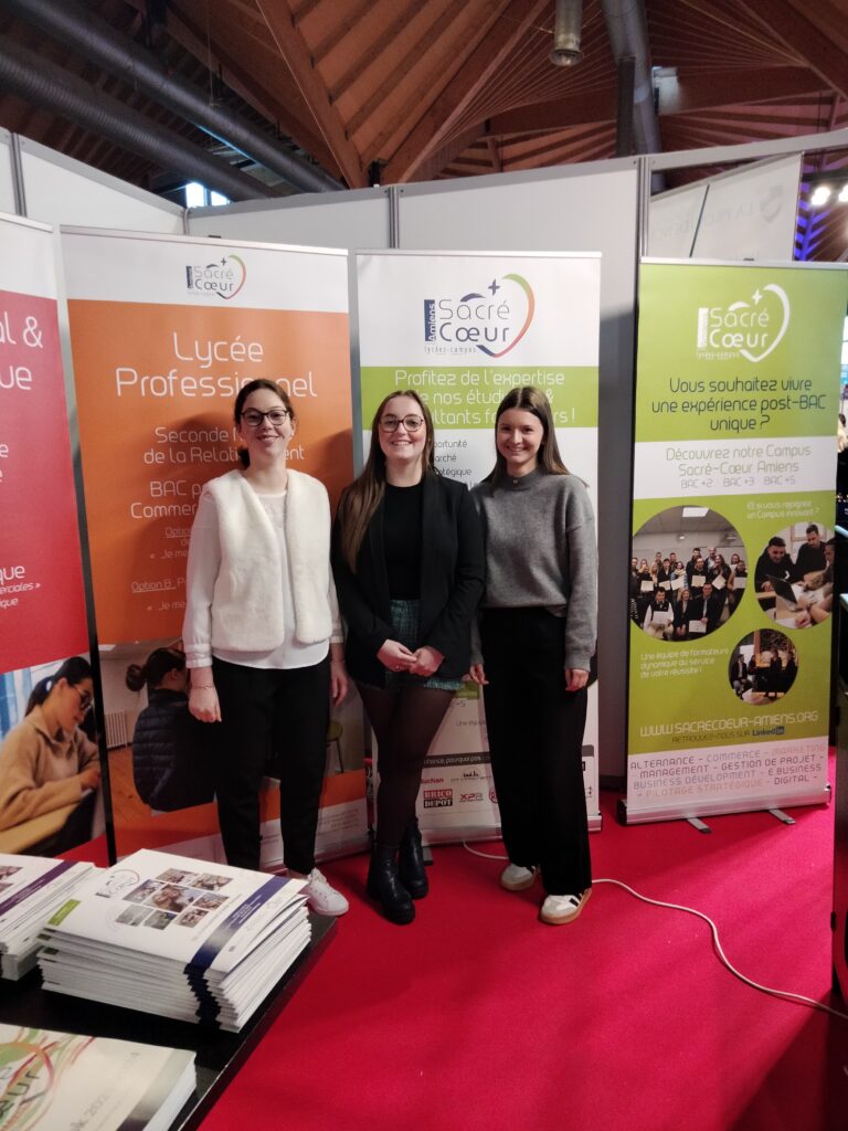 Élèves de l’enseignement supérieur du lycée Sacré Cœur présents au forum de l’étudiant