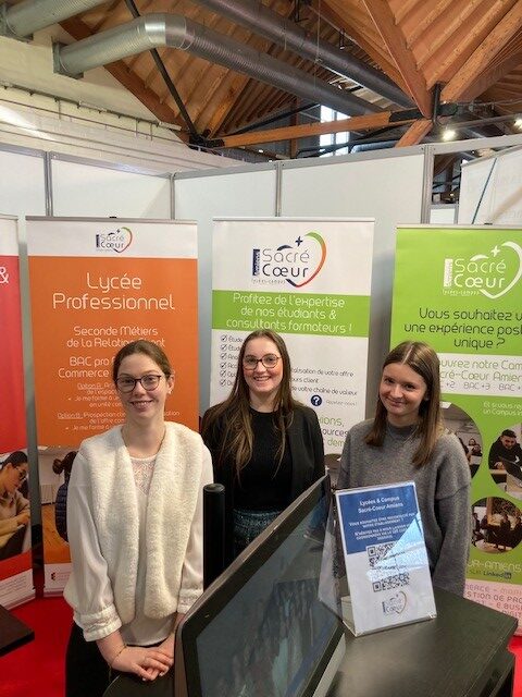 Élèves de l’enseignement Supérieur du lycée Sacré Cœur présents au forum de l’étudiant