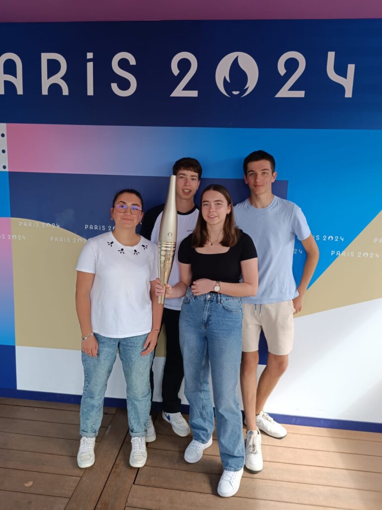 Élèves du lycée Sacré Cœur présents aux Jeux Paralympiques de Paris 2024