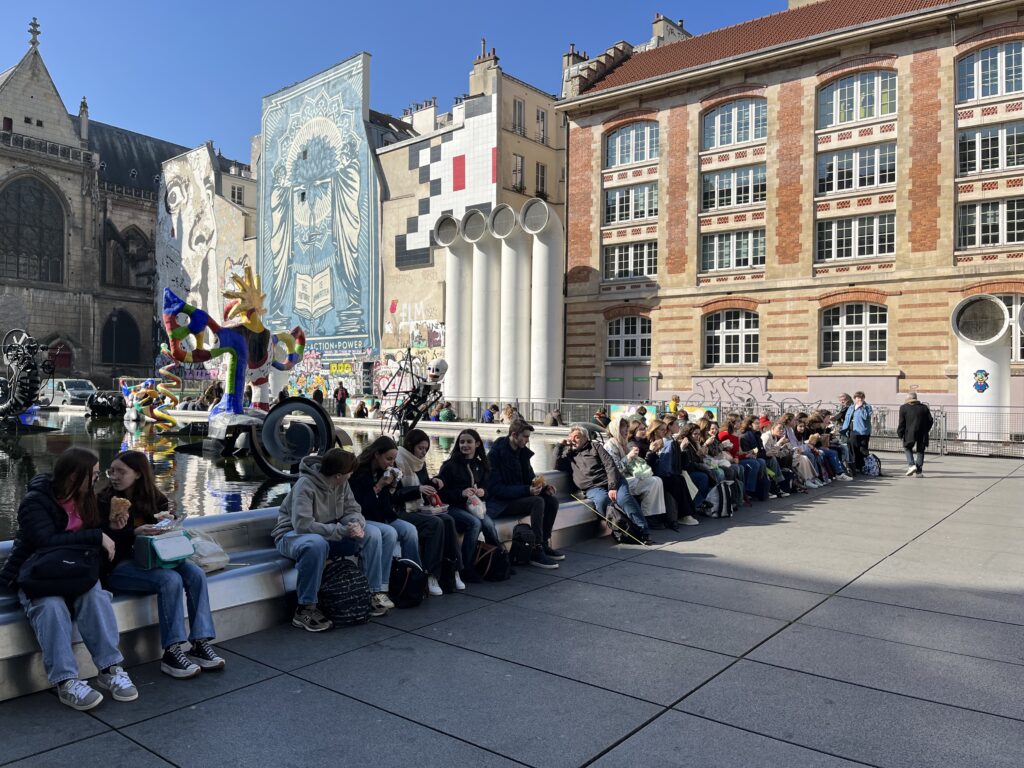 Élèves du lycée Sacré Cœur en exploration artistique au musée de Picardie et à Paris