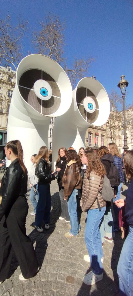Élèves du lycée Sacré Cœur en exploration artistique au musée de Picardie et à Paris
